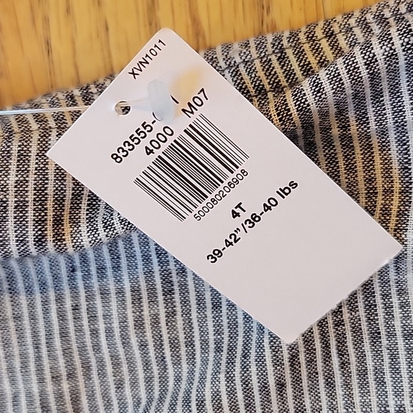 BNWT 4T Grey Striped Button Up Shirt - Picture 3 of 5